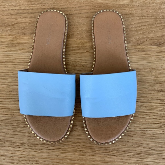 TOP Moda Sandals/Slide Size 7 1/2  Dusty Blue - Picture 1 of 5